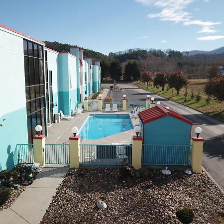 Econo Lodge Newport Eksteriør billede