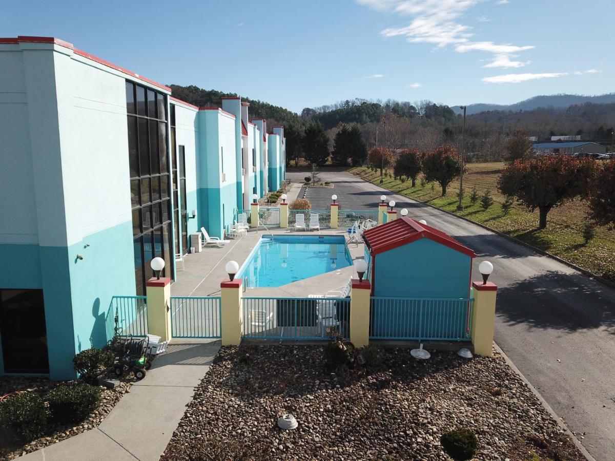Econo Lodge Newport Eksteriør billede