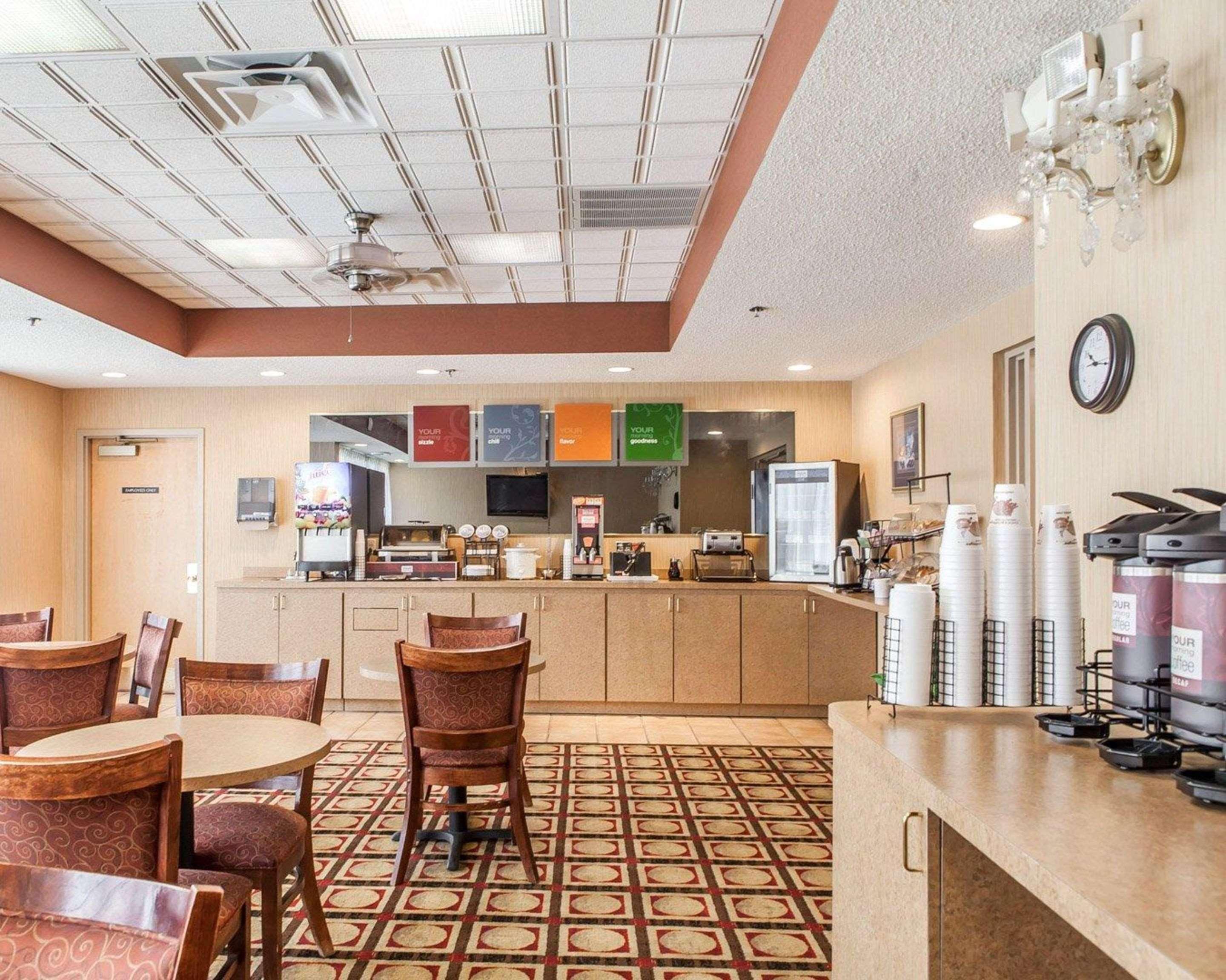 Econo Lodge Newport Eksteriør billede