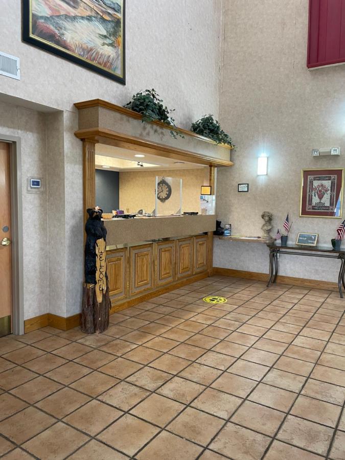 Econo Lodge Newport Eksteriør billede