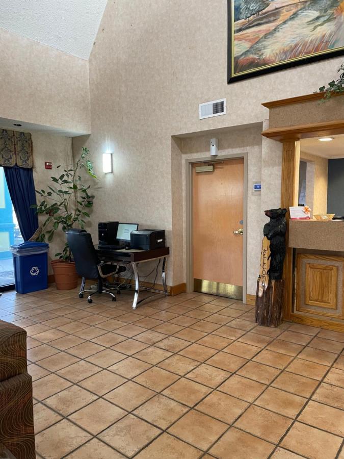 Econo Lodge Newport Eksteriør billede