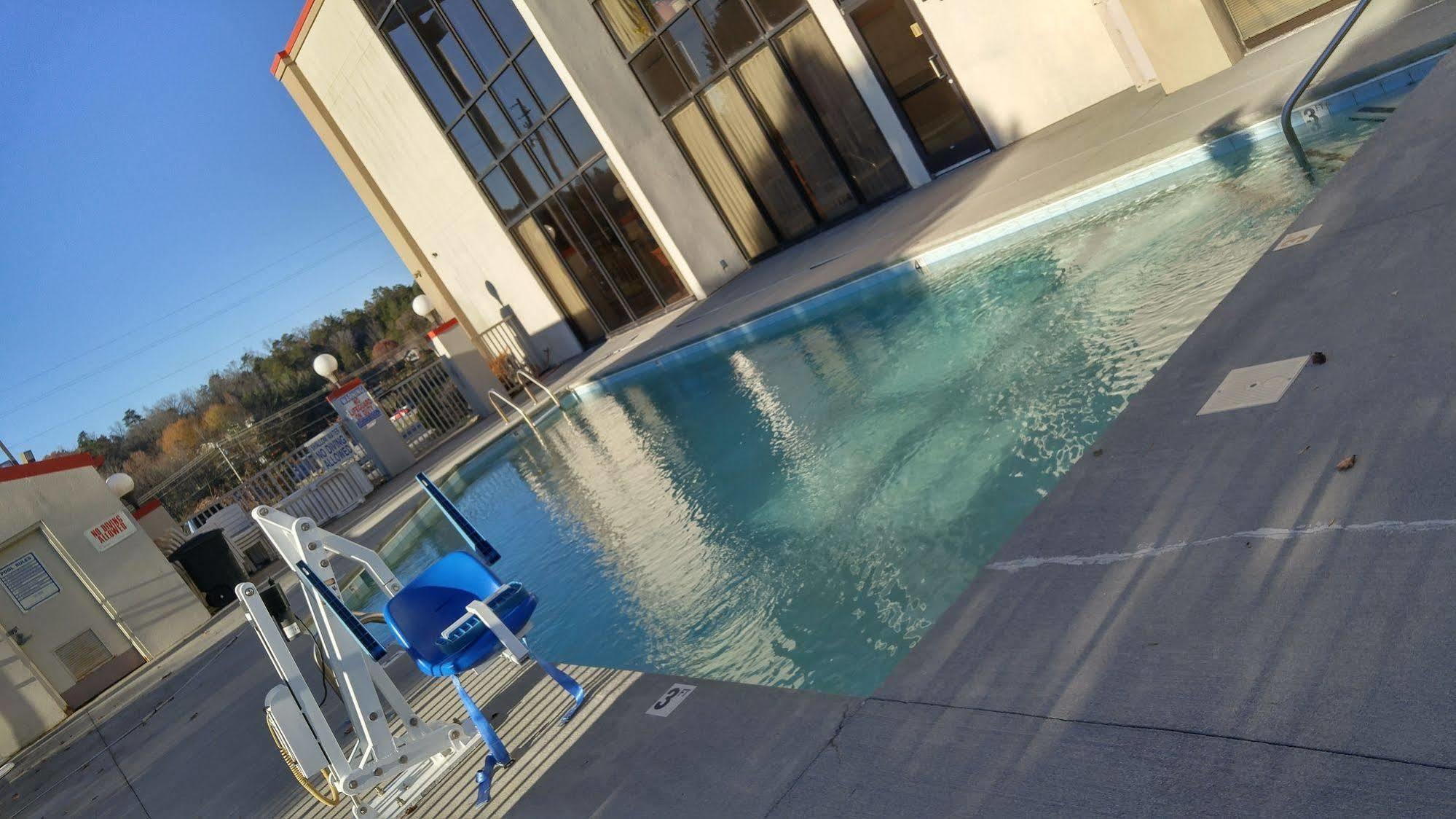 Econo Lodge Newport Eksteriør billede